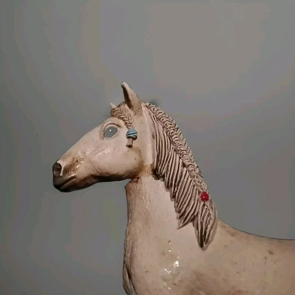 Schleich Toy White Horse Figure Braids, Clips Am‎ Line 69 Pony White-ish